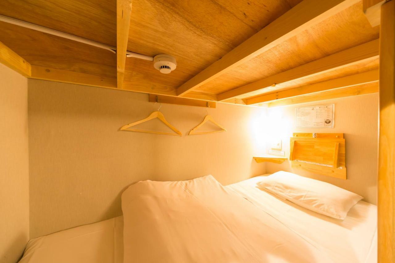 Hostel Namba Takumi Осака Экстерьер фото